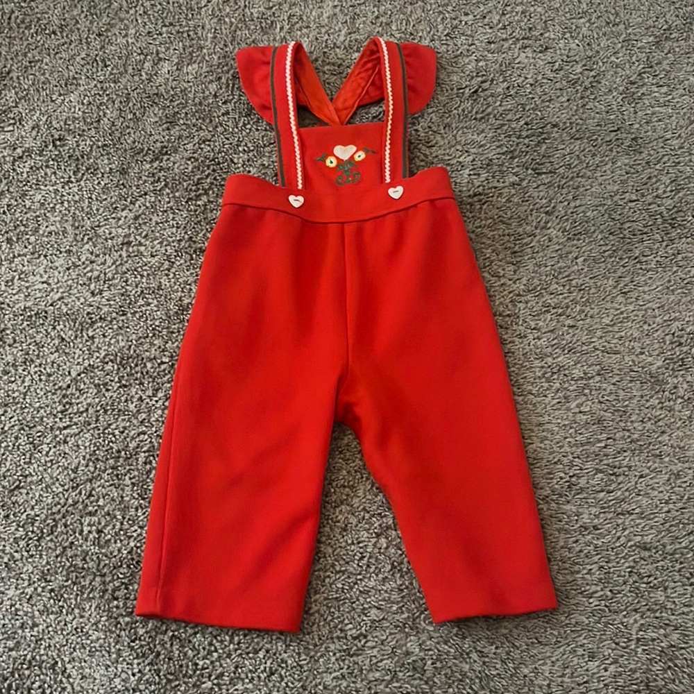 Vintage carters red classic jumpsuit 12 months heart buttons and embroidery